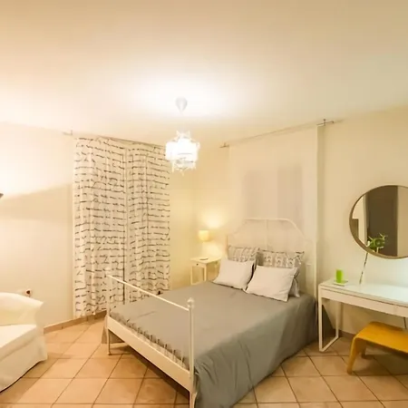 Appartamento Zen Cozy Urban Ap In The Heart Of